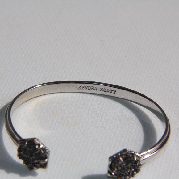 Kendra Scott Arden Druzy Cuff Bracelet. Gorgeous Hexagon Platinum - Picture 3 of 8